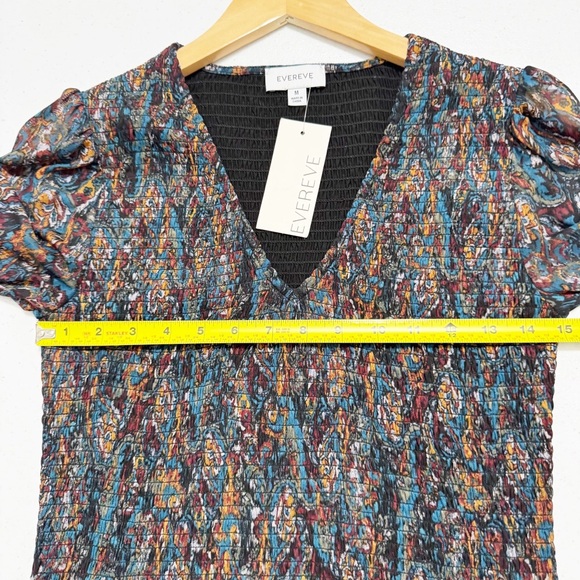 Evereve Kate Printed Smocked Mesh Top NWT Medium - Picture 9 of 13